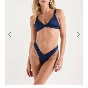 Super cute navy blue one one swimsuit